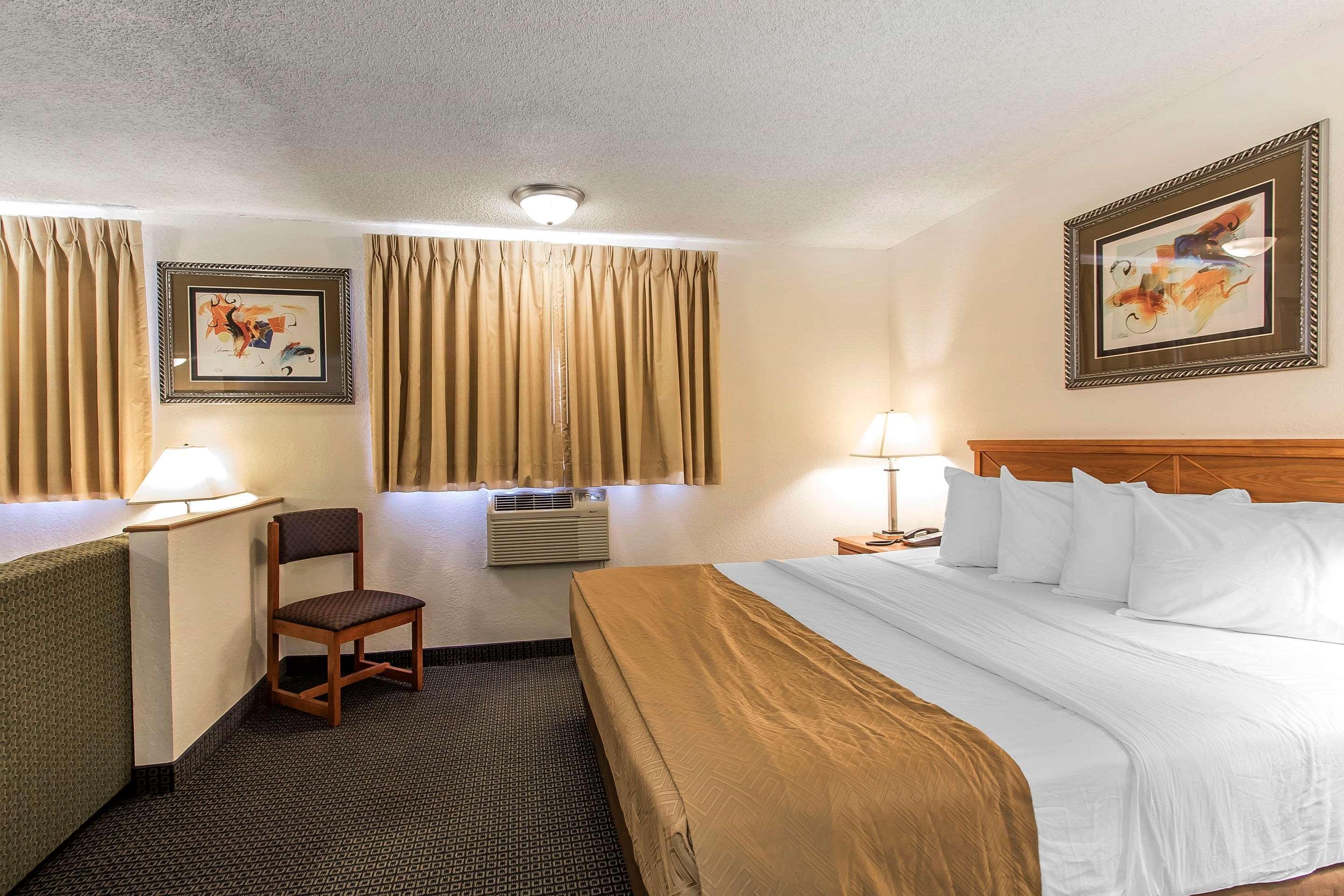 Brentwood Inn Clinton Eksteriør billede