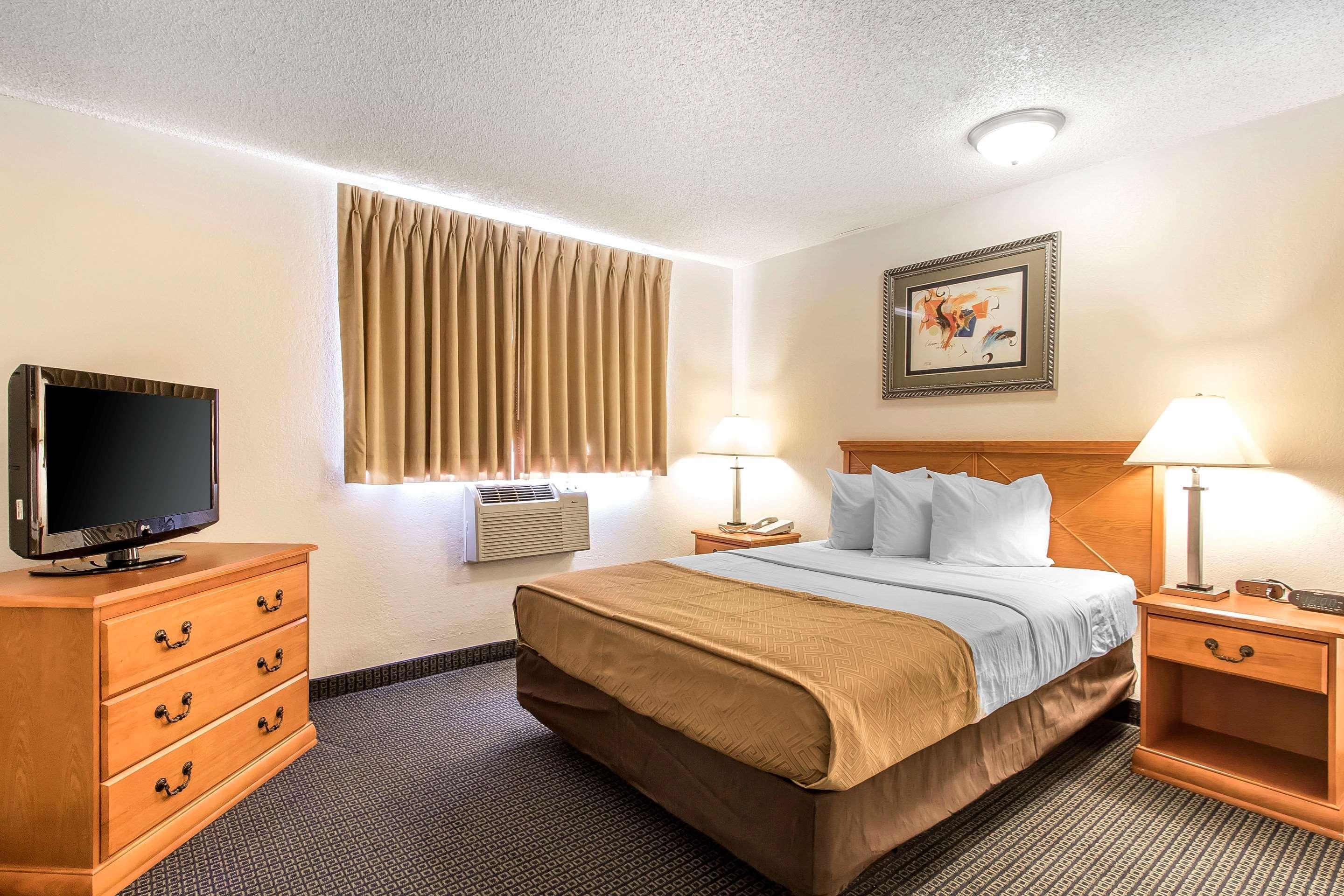 Brentwood Inn Clinton Eksteriør billede